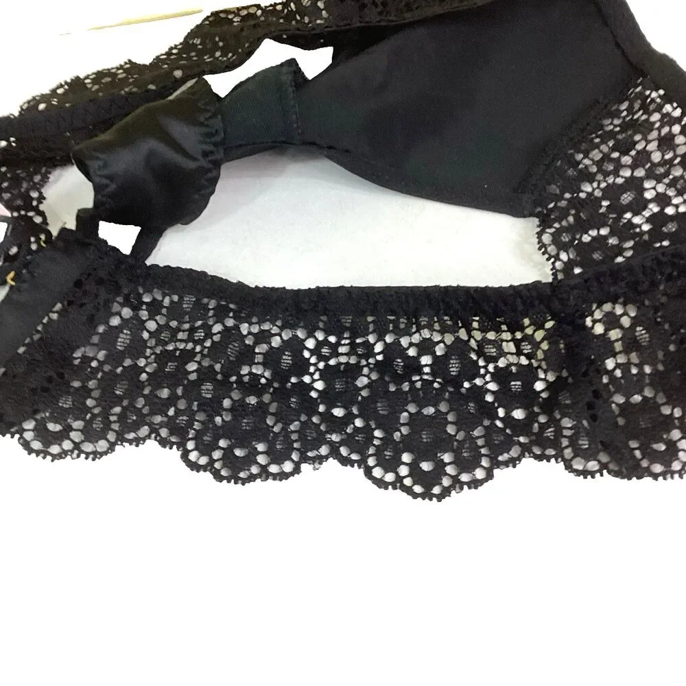 Victorias Secret Very Sexy Thong String Small/Petite Black Floral Lace Criss-Cro